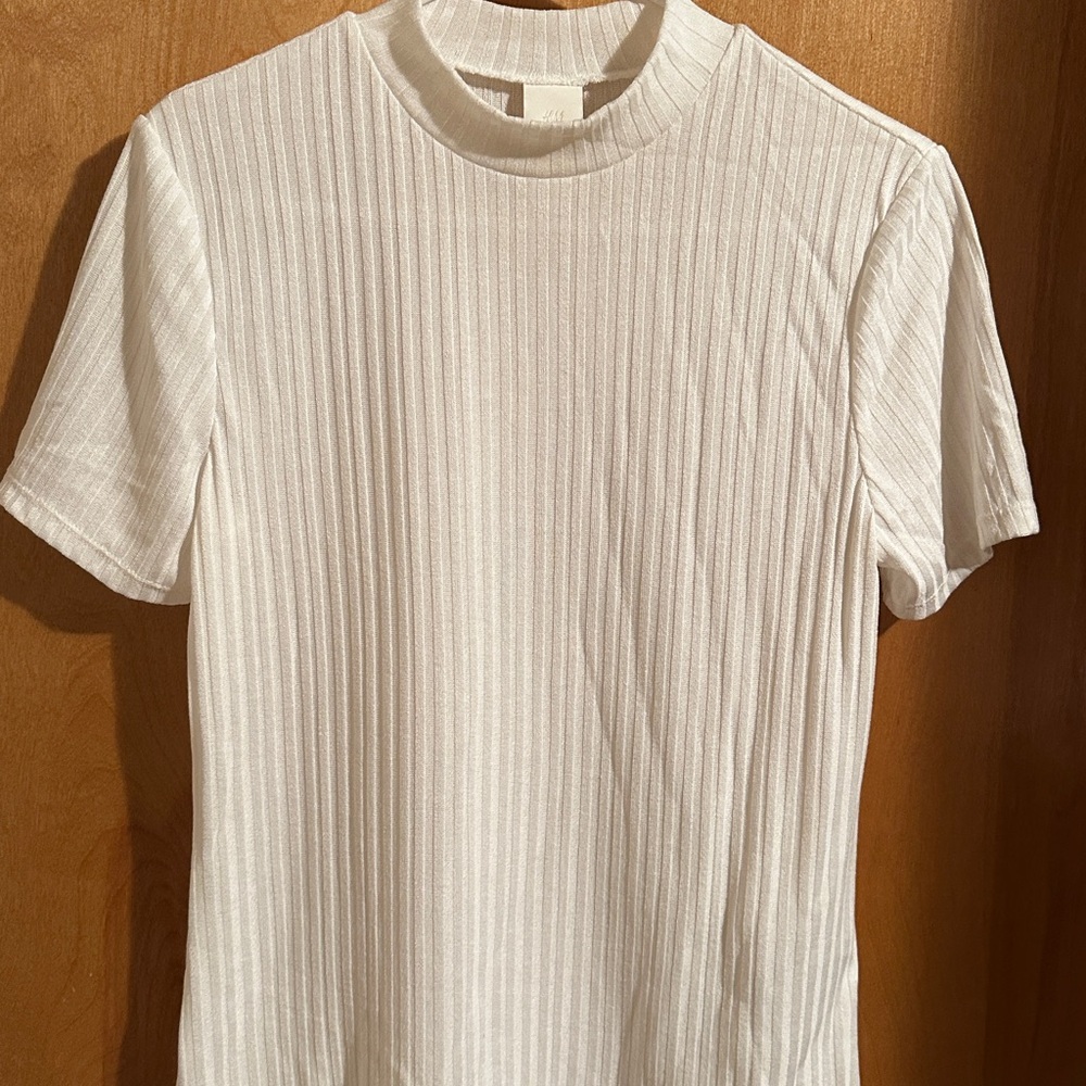H&M Short Sleeve Ribbed Mock Neck - Cream
